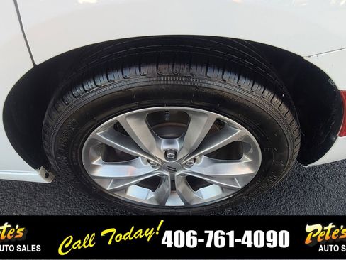 Used 2021 Dodge Charger SXT image 10