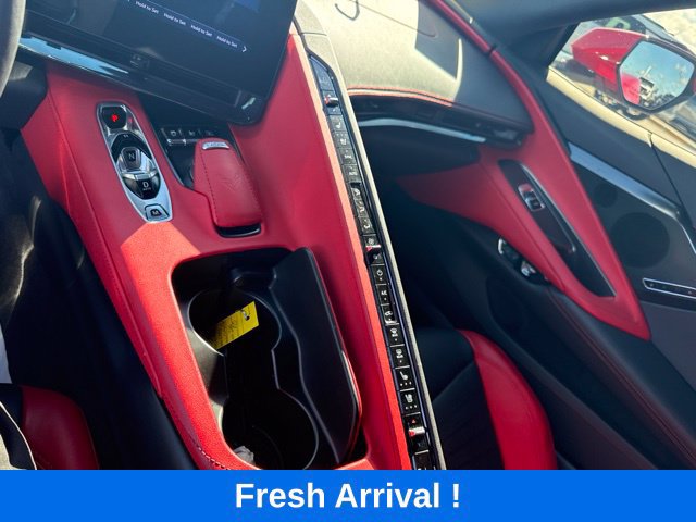 Used 2024 Chevrolet Corvette Z06 RWD image 8