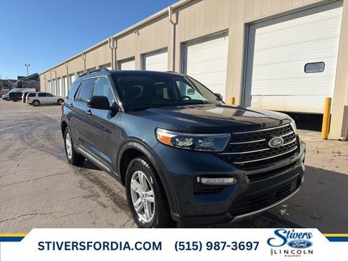 Used 2023 Ford Explorer XLT w/ Equipment Group 202A image 1