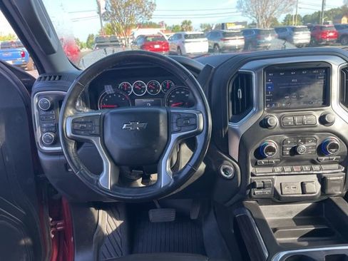 Used 2022 Chevrolet Silverado 1500 LT Trail Boss w/ Convenience Package II AWD/4WD image 17
