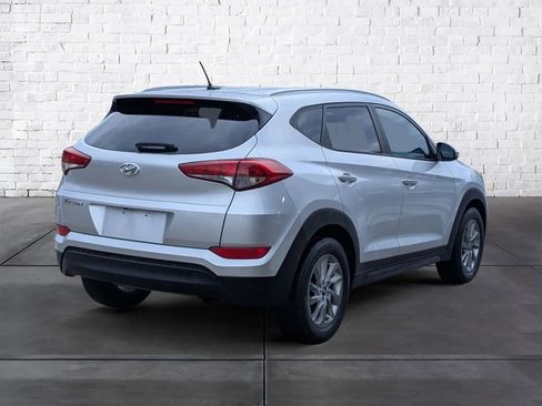 Used 2016 Hyundai Tucson SE w/ Option Group 02 image 3