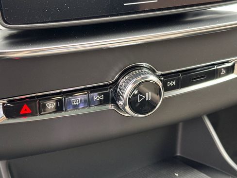 New 2026 Volvo XC90 T8 Plus w/ Protection Package AWD/4WD image 22