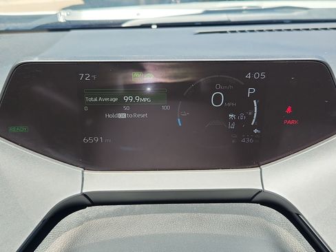 Used 2025 Toyota Prius Plug-In Hybrid FWD image 16