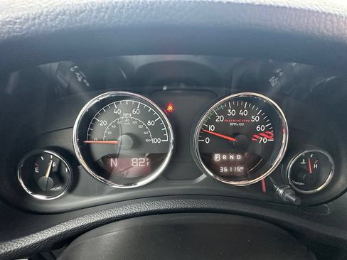 Used 2016 Jeep Wrangler Rubicon AWD/4WD image 18