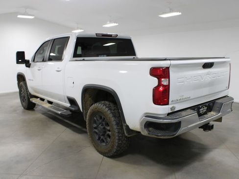 Used 2022 Chevrolet Silverado 2500 LT w/ Convenience Package image 7