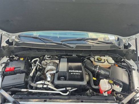 Certified 2022 Chevrolet Silverado 1500 RST w/ Redline Edition AWD/4WD image 20