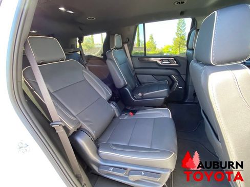 Used 2025 GMC Yukon Elevation AWD/4WD image 18