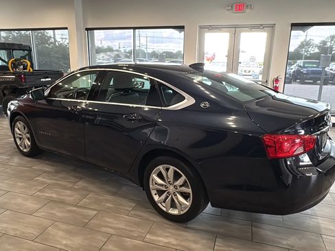 Used 2019 Chevrolet Impala LT FWD image 14
