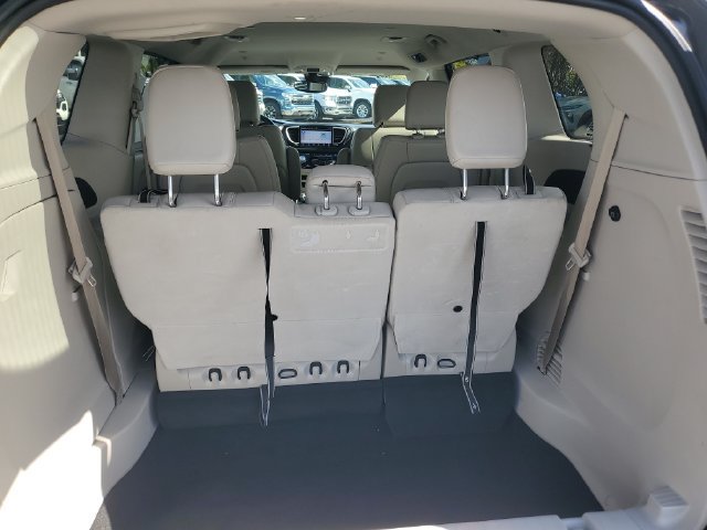 Used 2021 Chrysler Pacifica Touring-L FWD image 9