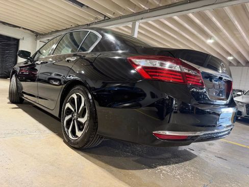 Used 2016 Honda Accord EX-L image 3