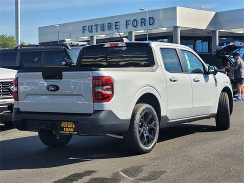 New 2025 Ford Maverick Lariat w/ Black Appearance Package image 4