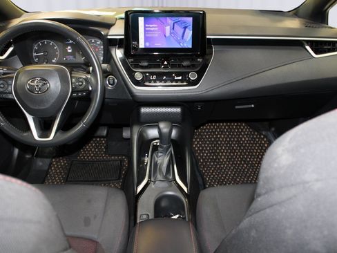 Used 2023 Toyota Corolla SE w/ SE Premium Package FWD image 2