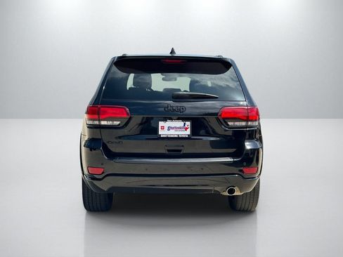 Used 2021 Jeep Grand Cherokee Laredo X AWD/4WD image 6