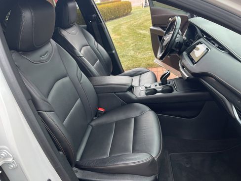 Used 2020 Cadillac XT4 Sport image 28