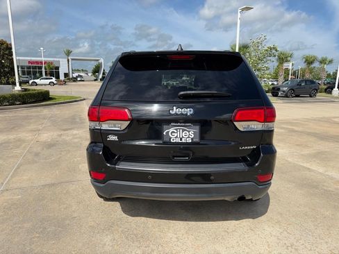Used 2020 Jeep Grand Cherokee Laredo w/ Laredo X Package RWD image 4