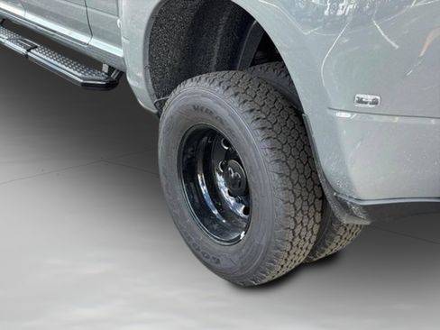 New 2026 RAM 3500 Laramie w/ Night Edition AWD/4WD image 30