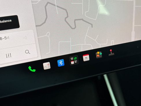 Used 2020 Tesla Model 3 Standard Range RWD image 22