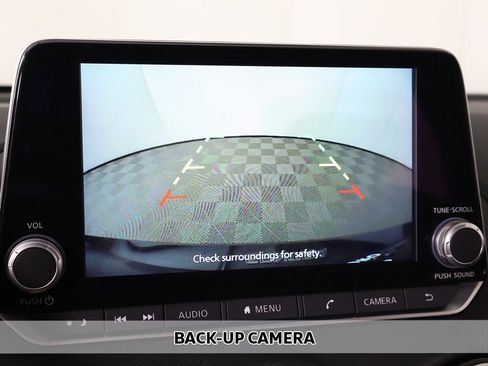 Used 2023 Nissan Sentra SV image 5