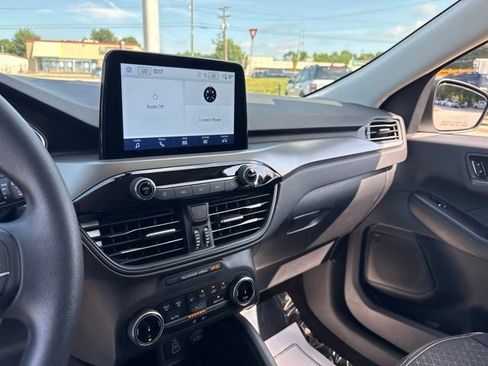 Certified 2025 Ford Escape Active FWD image 16