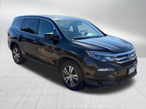 Used 2017 Honda Pilot EX-L image 3