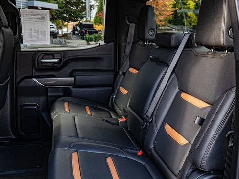 Used 2021 GMC Sierra 1500 AT4 image 12