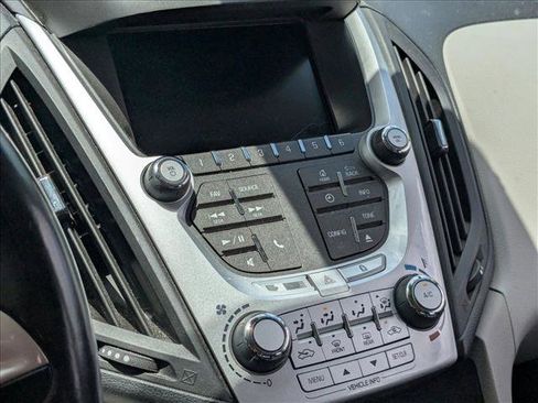 Used 2015 Chevrolet Equinox LT w/ Driver Convenience Package image 6