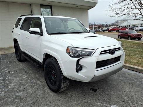 Certified 2023 Toyota 4Runner TRD Off-Road Premium image 26