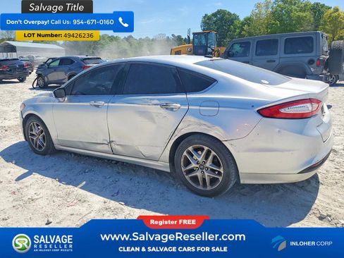 Used 2016 Ford Fusion SE FWD image 3