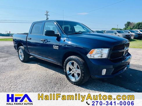 Used 2017 RAM 1500 Express AWD/4WD image 7