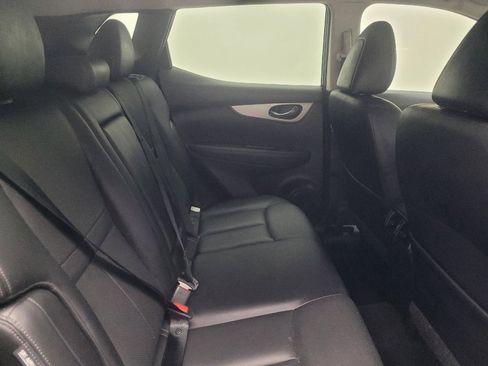 Used 2020 Nissan Rogue Sport SL FWD image 19