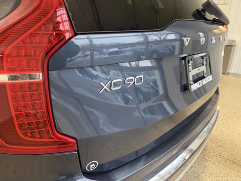 Used 2022 Volvo XC90 T8 Inscription image 37