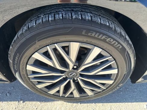 Used 2024 Nissan Altima 2.5 SV image 24