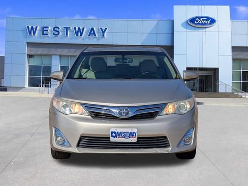 Used 2013 Toyota Camry XLE w/ Leather Pkg image 6