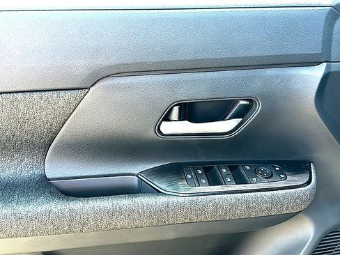 New 2026 Nissan Kicks SV w/ Charging Package image 13