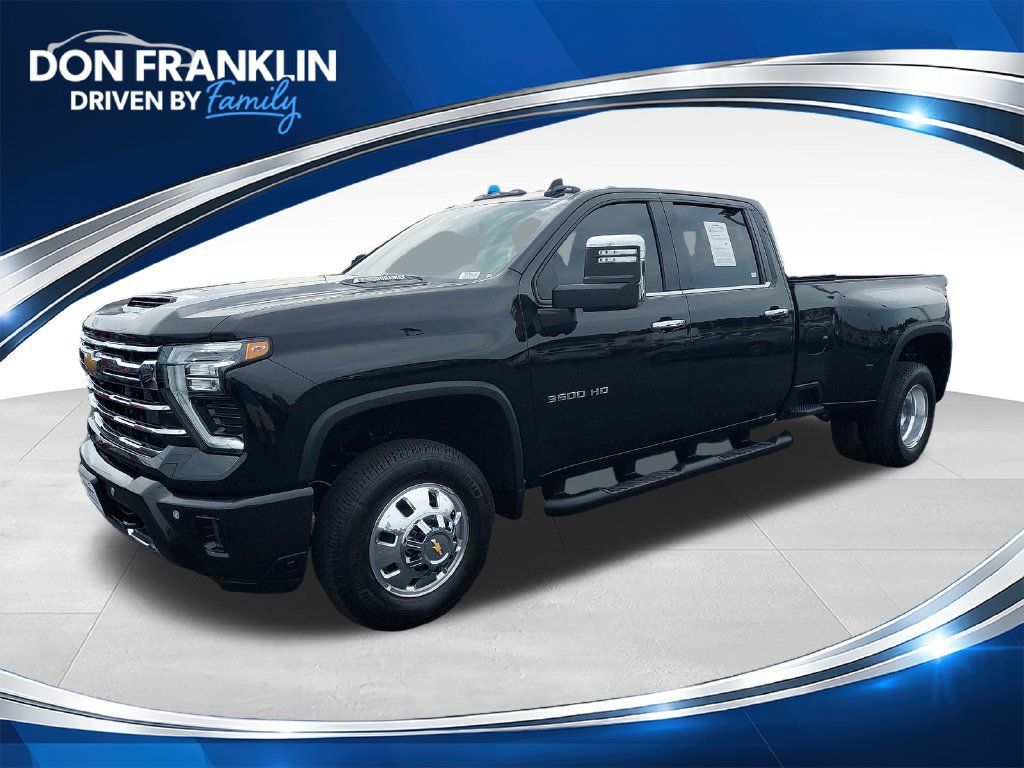 Used 2025 Chevrolet Silverado 3500 LTZ w/ LTZ Plus Package AWD/4WD 360° Tour