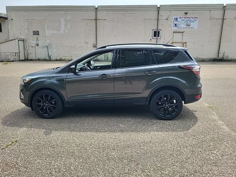 Used 2018 Ford Escape SEL w/ Ford Safe & Smart Package FWD image 23
