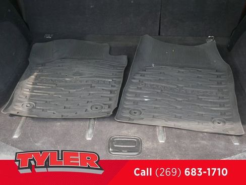 Used 2016 Jeep Grand Cherokee SRT AWD/4WD image 17
