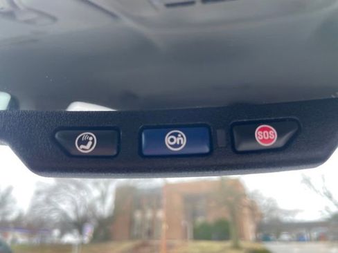 Used 2015 GMC Canyon SLT image 26