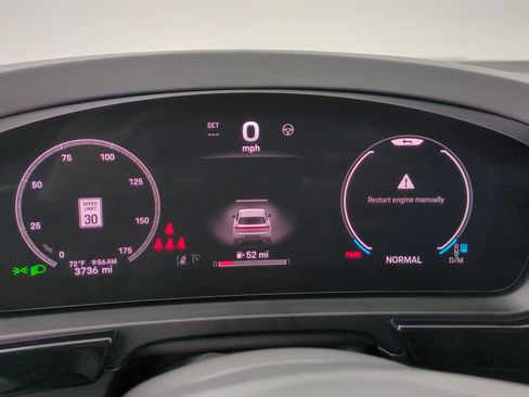 Certified 2025 Porsche Cayenne AWD/4WD image 12