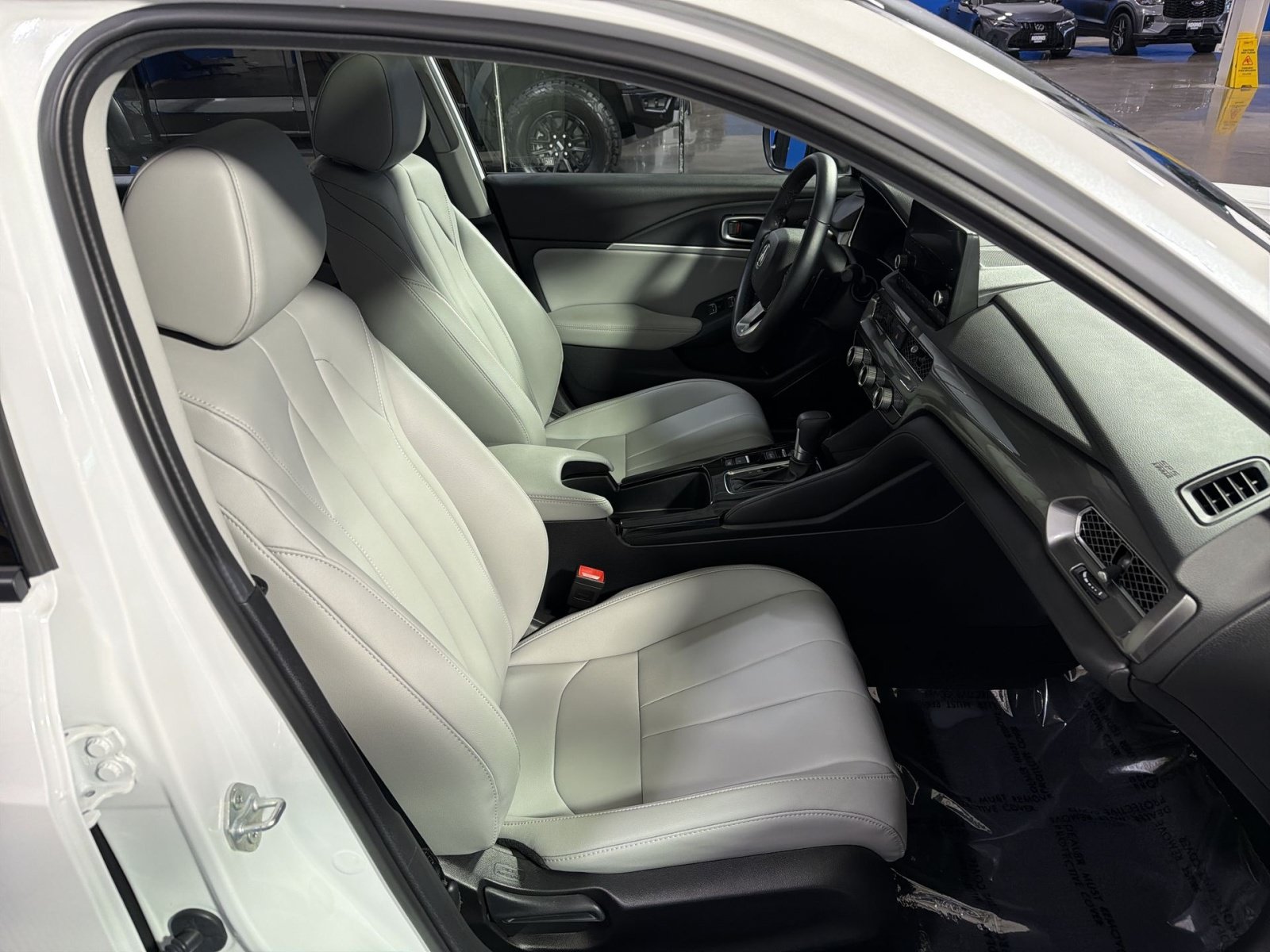Used 2025 Acura Integra FWD image 24