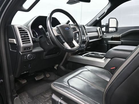 Used 2017 Ford F250 Platinum w/ Platinum Ultimate Package image 19