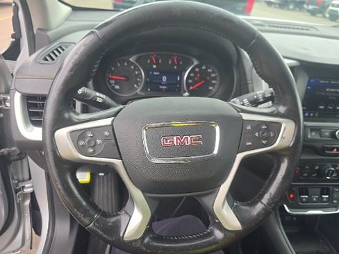 Used 2020 GMC Terrain SLE w/ Driver Convenience Package FWD image 9