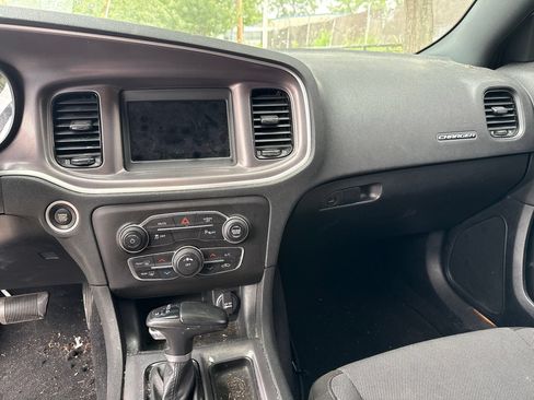 Used 2021 Dodge Charger SXT w/ Blacktop Package RWD image 18