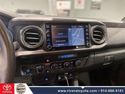 Used 2023 Toyota Tacoma TRD Sport image 15