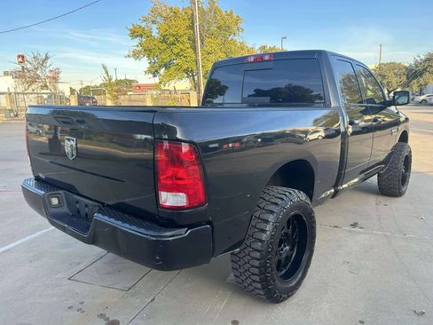 Used 2016 RAM 1500 Classic SLT image 4