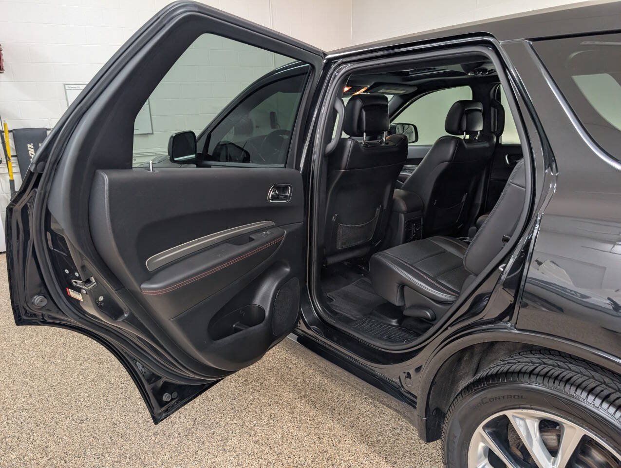 Used 2014 Dodge Durango R/T w/ Technology Group AWD/4WD image 12