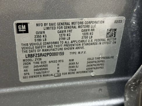 Used 2023 Buick Envision Avenir AWD/4WD image 28