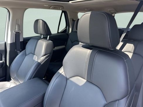 Used 2023 Honda Pilot Touring image 15
