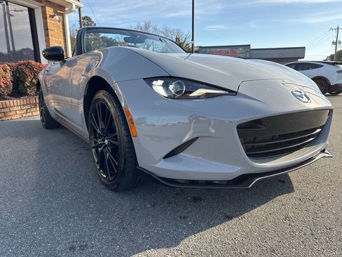 Used 2024 MAZDA MX-5 Miata Club image 7