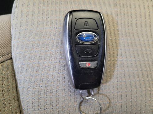 Used 2022 Subaru Ascent Premium w/ Convenience Package AWD/4WD image 32